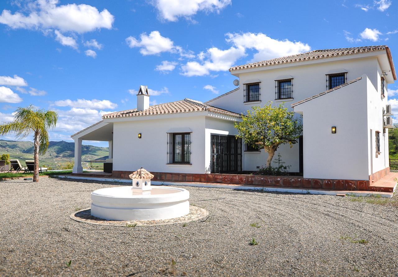 El Capricho Villa Rural Caminito Del Rey Alora Bagian luar foto